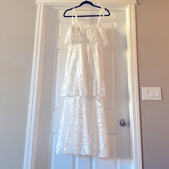 Beautiful white dress from Monique Lhuillier - Picture 2 of 6